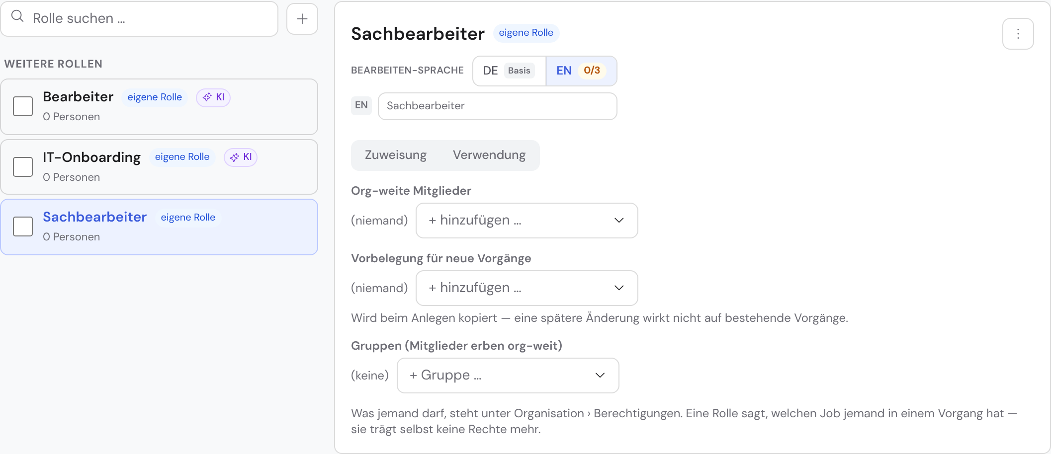 Das Rollen-Detail einer Custom-Rolle mit dem Sprach-Umschalter unter dem Titel zum Übersetzen des Rollennamens