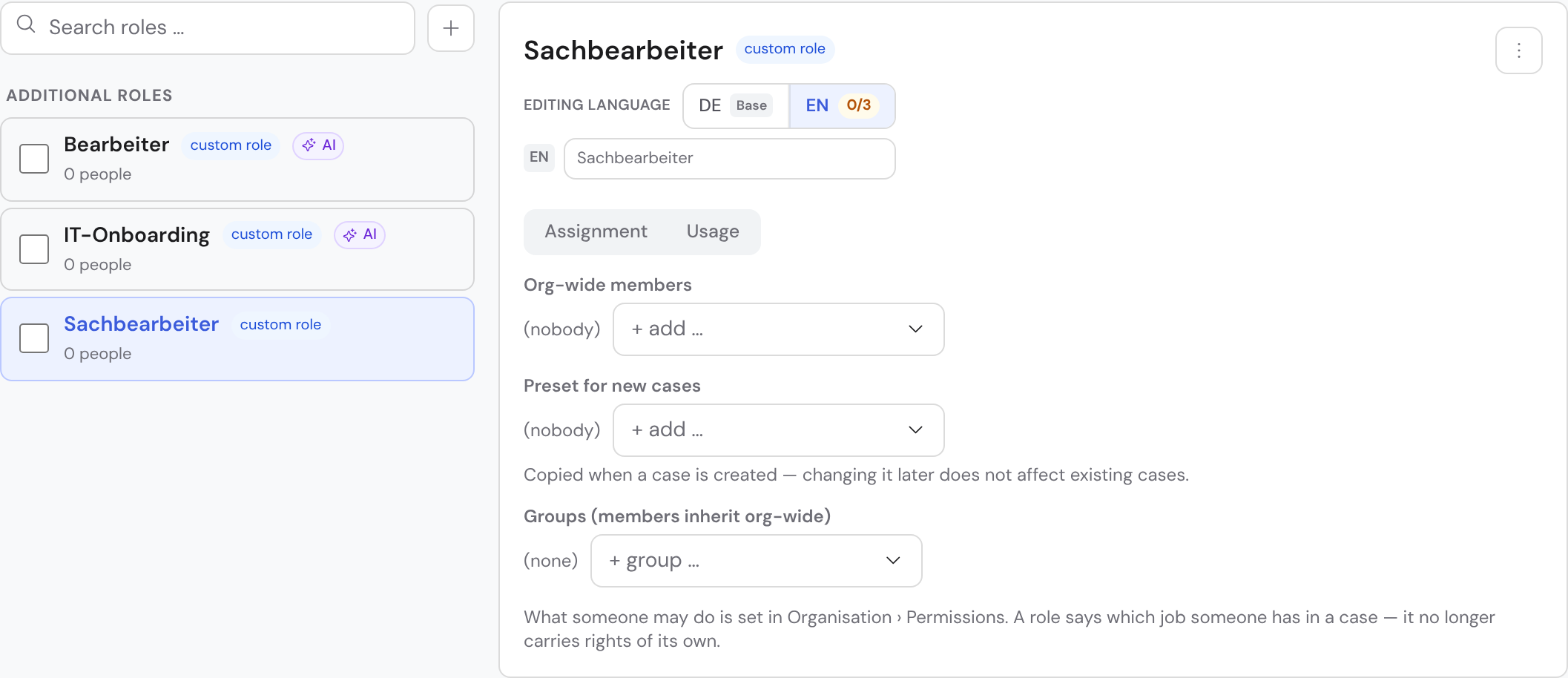 A custom role's detail with a language switcher below the title to translate the role name