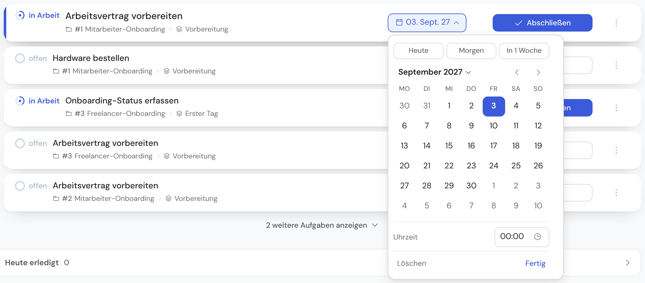 Geöffneter Frist-Picker über der Zeile mit Schnellwahl, Monatskalender, Uhrzeit sowie Löschen und Fertig