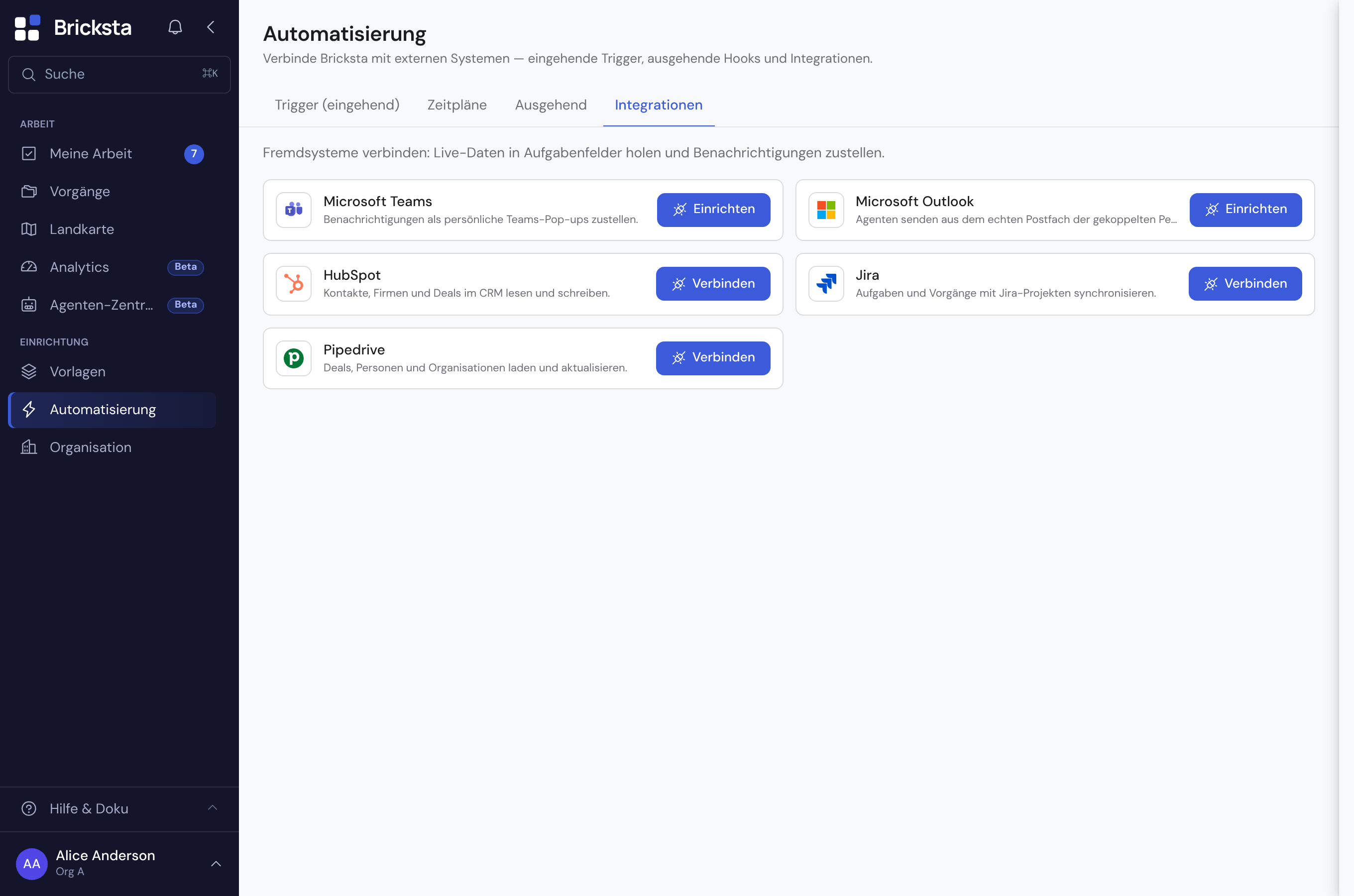 Der Reiter Integrationen unter Automatisierung: je Anbieter (Jira, HubSpot, Pipedrive) eine Karte mit Logo und Verbinden-Schaltfläche; bereits verbundene Systeme zeigen den Status Aktiv.